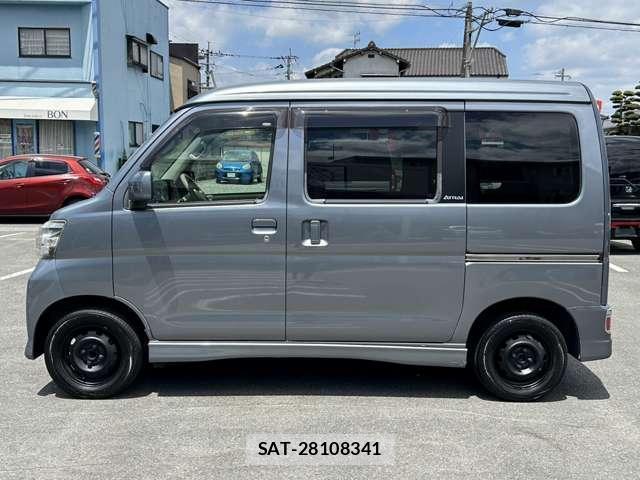 Daihatsu ATRAI WAGON 2016-04 8283685-4