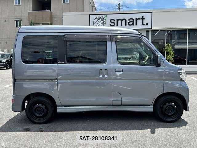 Daihatsu ATRAI WAGON 2016-04 8283685-5