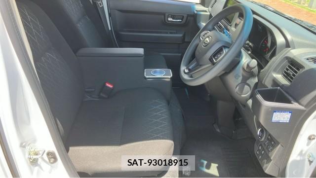 Daihatsu ATRAI 2024-08 8280958-5