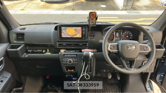 Daihatsu ATRAI 2022-07 8282502-2