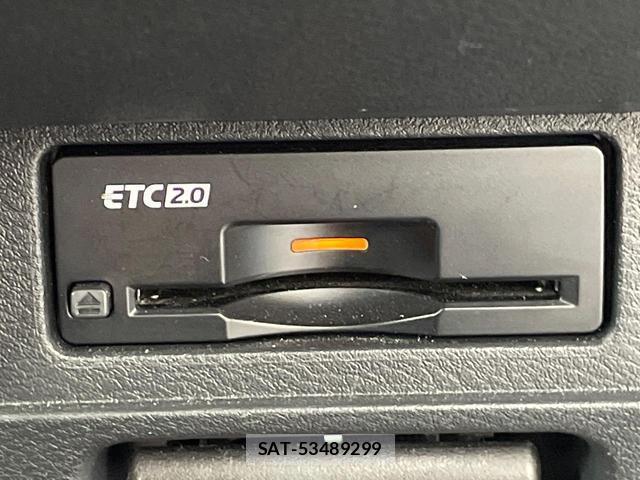 Nissan AURA 2022-04 8279150-6
