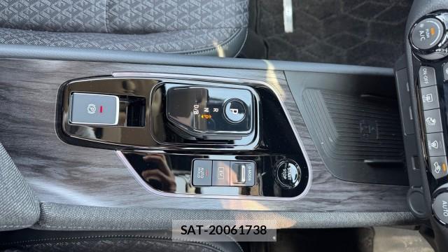 Nissan AURA 2025-02 8280555-12