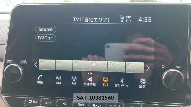 Nissan AURA 2022-05 8281350-4