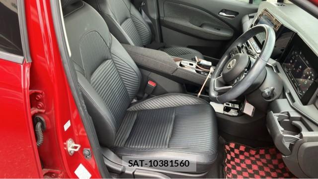 Nissan AURA 2022-05 8281350-5