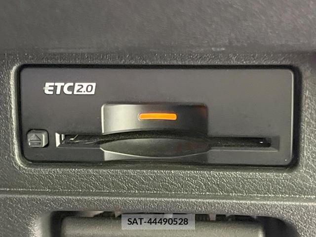 Nissan AURA 2023-06 8282626-7