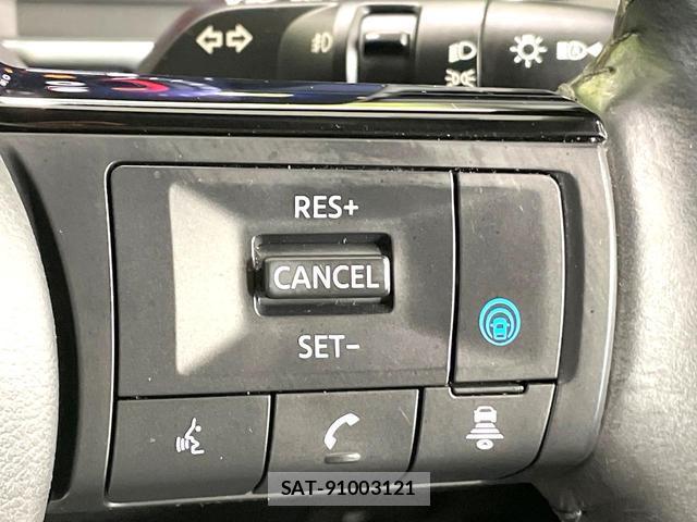 Nissan AURA 2021-11 8283454-3