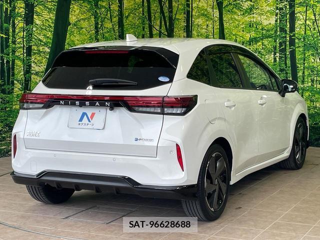 Nissan AURA 2021-10 8283604-17