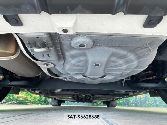 Nissan AURA 2021-10 8283604-19