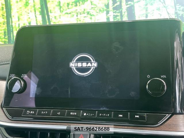 Nissan AURA 2021-10 8283604-3