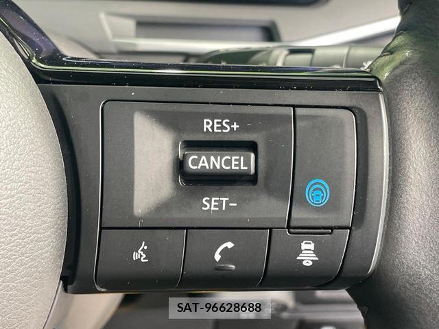 Nissan AURA 2021-10 8283604-7