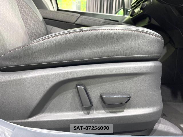 Nissan AURA 2024-09 8283973-6
