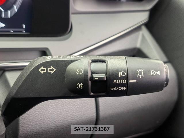 Nissan AURA 2022-03 8284263-10