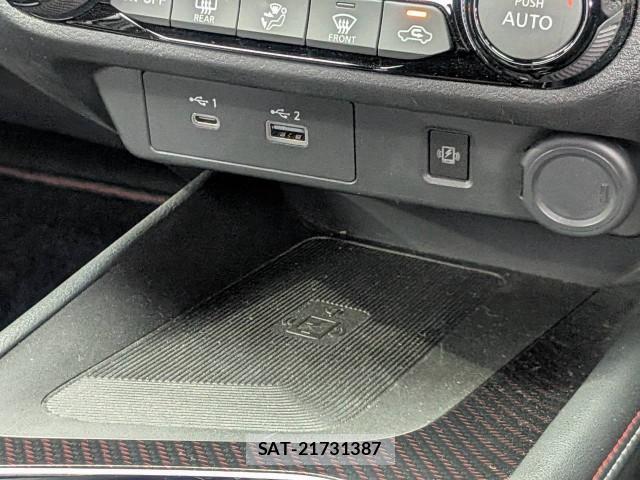 Nissan AURA 2022-03 8284263-12