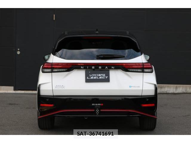 Nissan AURA 2022-05 8285030-13