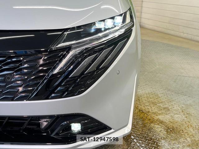 Nissan AURA 2025-11 8285460-11