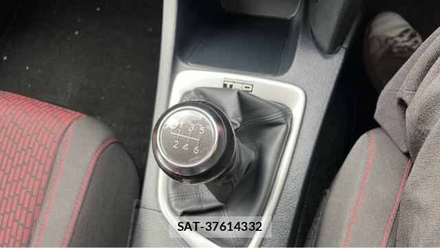 Toyota AURIS 2012-10 8280531-14