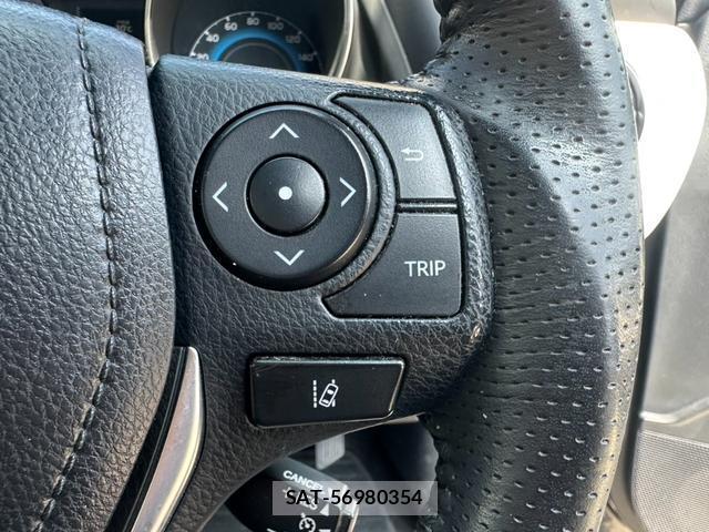 Toyota AURIS 2016-12 8285442-13