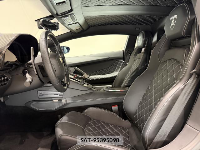 Lamborghini Aventador 2021-09 8279222-4