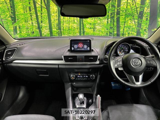 Mazda AXELA HYBRID 2014-11 8279394-1