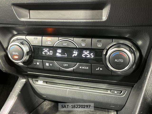 Mazda AXELA HYBRID 2014-11 8279394-7
