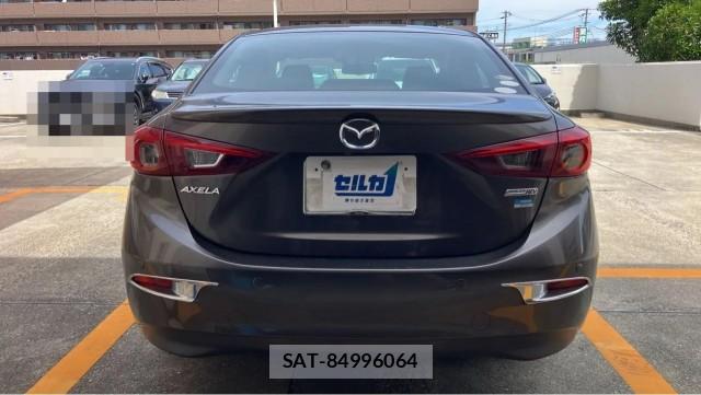 Mazda AXELA HYBRID 2014-06 8281581-1