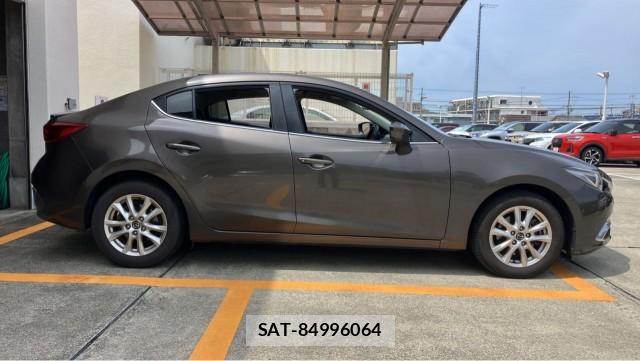 Mazda AXELA HYBRID 2014-06 8281581-3