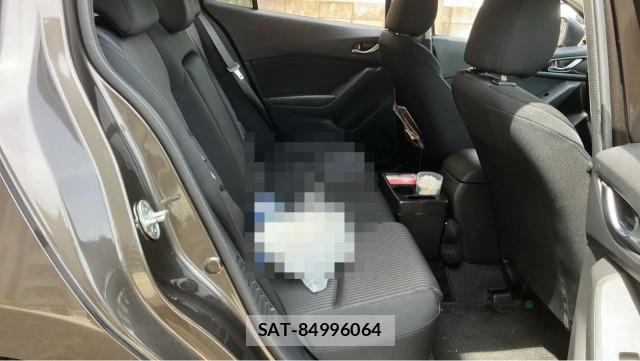 Mazda AXELA HYBRID 2014-06 8281581-6