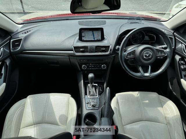 Mazda AXELA SPORT 2017-04 8277723-12