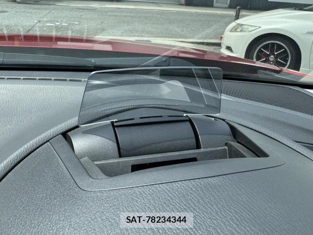 Mazda AXELA SPORT 2017-04 8277723-5