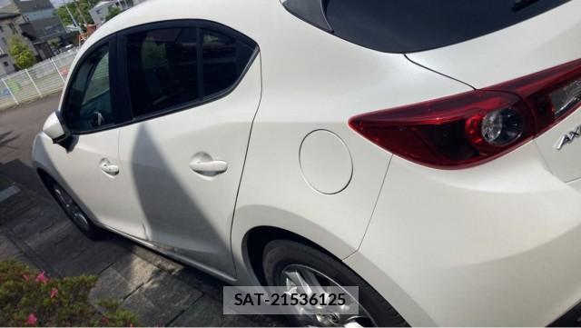 Mazda AXELA SPORT 2015-05 8280565-10