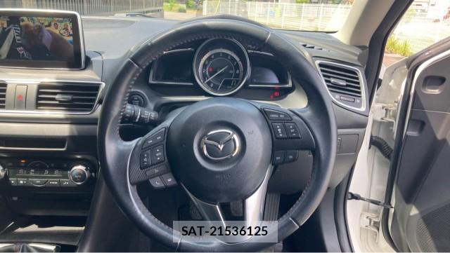Mazda AXELA SPORT 2015-05 8280565-16