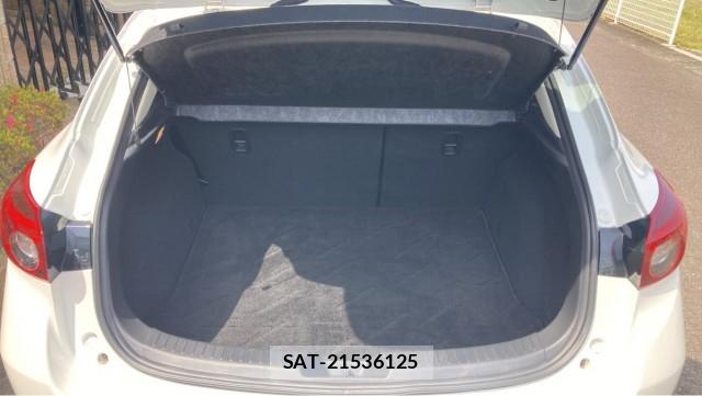 Mazda AXELA SPORT 2015-05 8280565-17