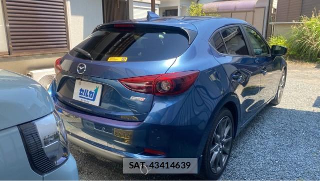 Mazda AXELA SPORT 2016-09 8280609-12