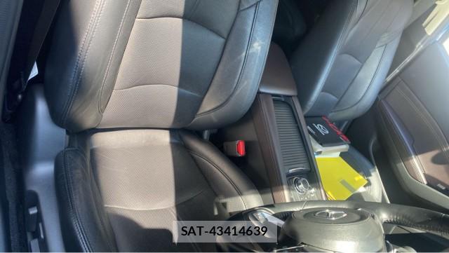 Mazda AXELA SPORT 2016-09 8280609-5