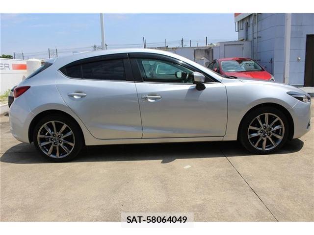 Mazda AXELA SPORT 2017-03 8283537-13