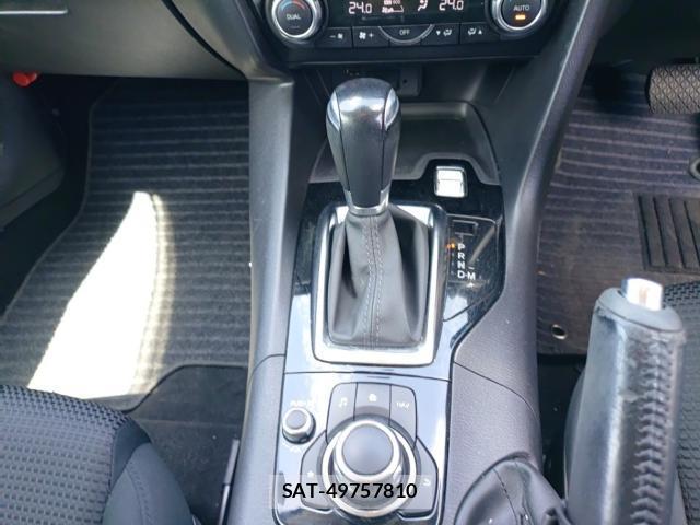 Mazda AXELA 2017-05 8279911-11