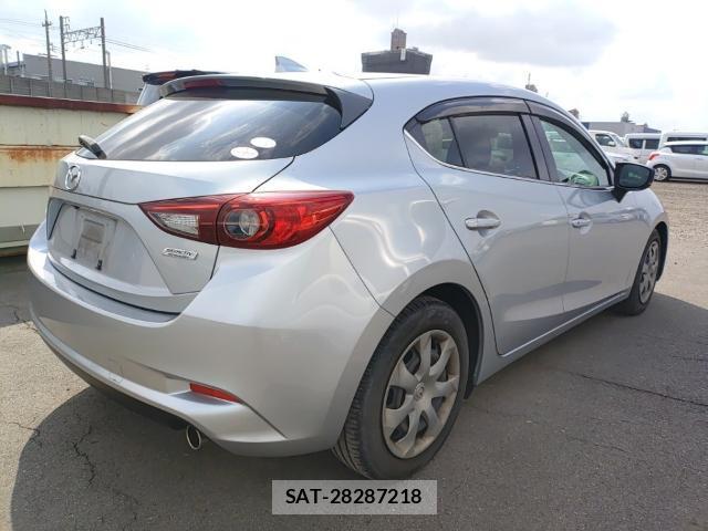 Mazda AXELA 2016-07 8285683-4