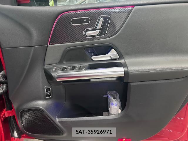 Mercedes Benz B-CLASS 2019-08 8278709-17