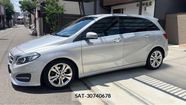Mercedes Benz B-CLASS 2018-01 8281580-10