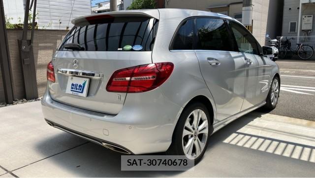 Mercedes Benz B-CLASS 2018-01 8281580-12