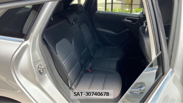Mercedes Benz B-CLASS 2018-01 8281580-6