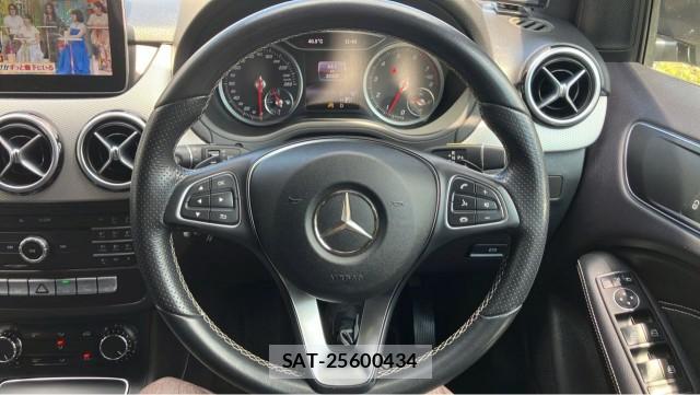 Mercedes Benz B-CLASS 2018-06 8281947-16