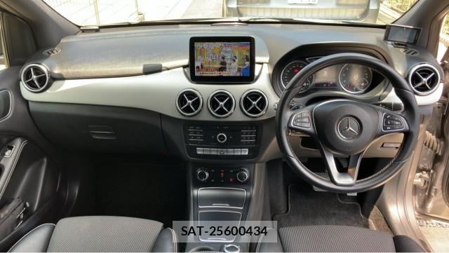 Mercedes Benz B-CLASS 2018-06 8281947-2