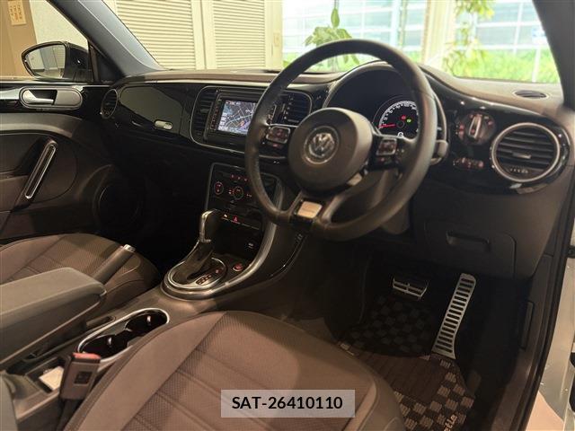VolksWagen BEETLE 2017-12 8280413-13
