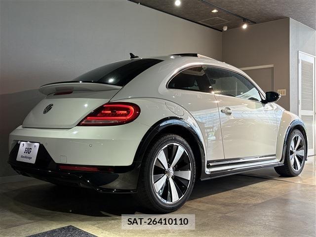 VolksWagen BEETLE 2017-12 8280413-2