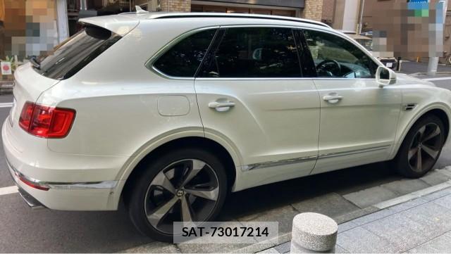 Bentley BENTAYGA 2019-10 8281545-10