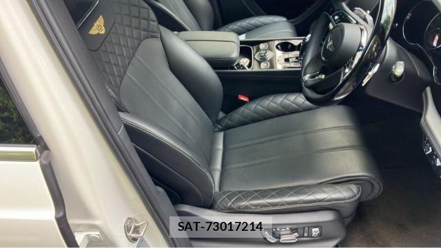 Bentley BENTAYGA 2019-10 8281545-5