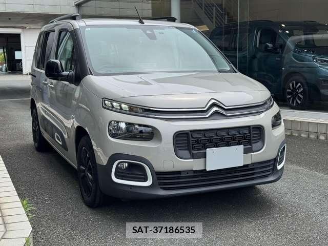 Citroen BERLINGO 2022-02 8283173-3