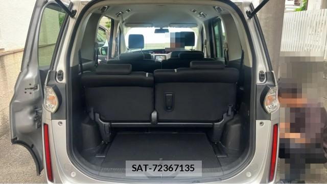 Mazda BIANTE 2010-02 8281458-17