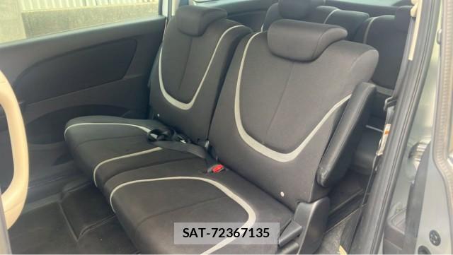 Mazda BIANTE 2010-02 8281458-6